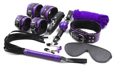 17 Kink & BDSM Sex Toys for Beginners to Try